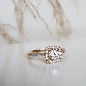 Ring Halo square pavé