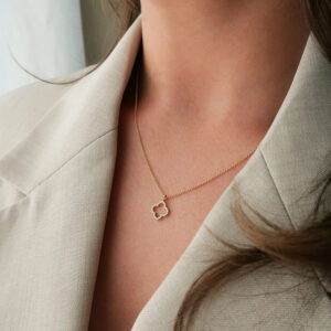 Hangleaf Pavé