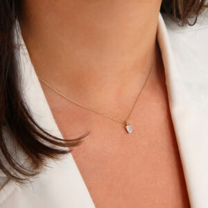 Hanger Emerald-Cut